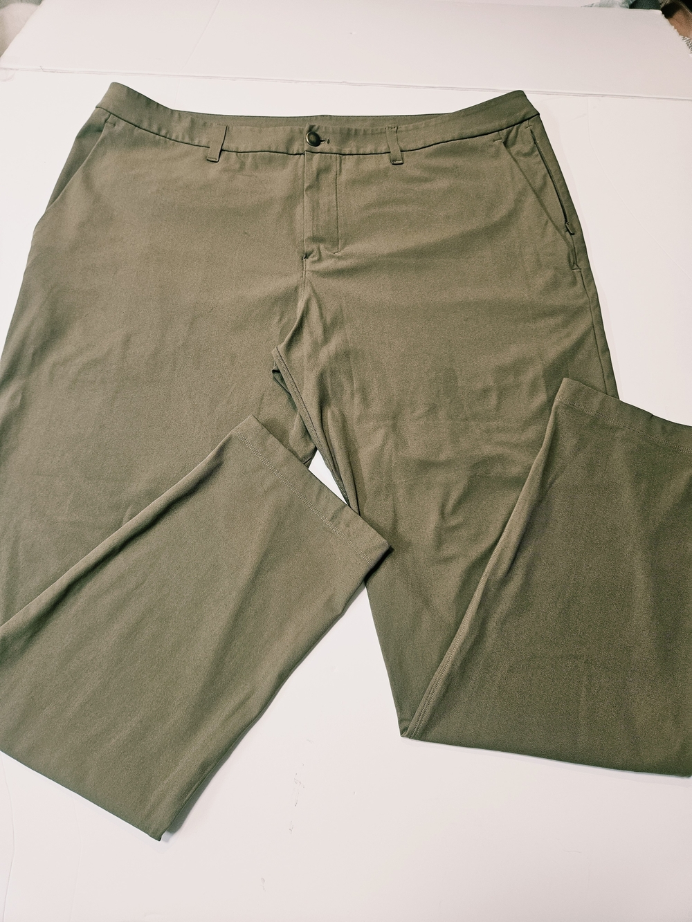 Lululemon Commission ABC Chino Pants Mens Size 40x32 Khaki Tan Artifact Brown